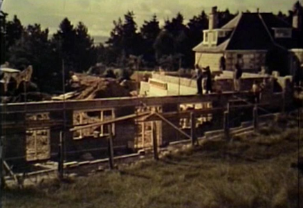 Working on the Universal Hall 1975 photo Victoria Mudd and Randi Johnson